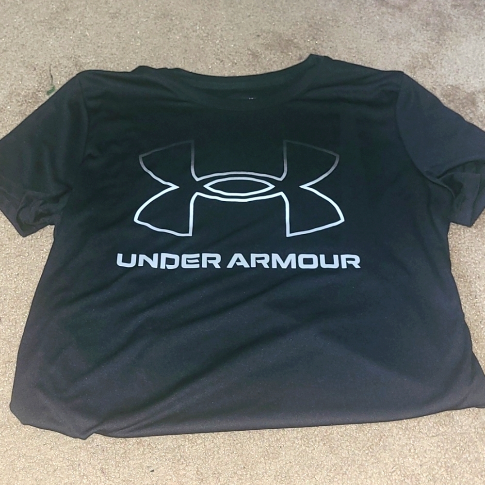 Black Under Armour Shirt